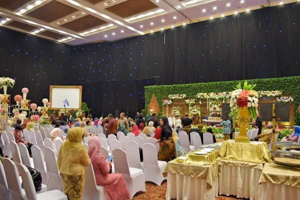 Daftar Paket Resepsi Pernikahan Di Jakarta | Ranny Dan Ichsan
